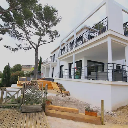 Le Cap Marlou Vue D'en Bas