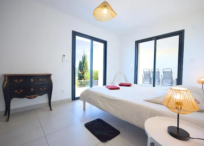 Le Cap Marlou Vue D'en Bas Saint-Mandrier-sur-Mer